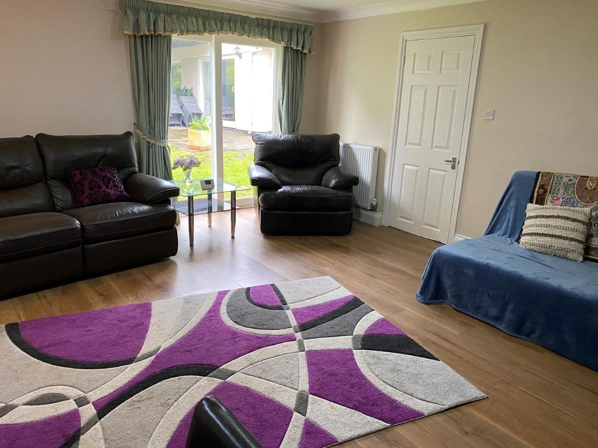 Chase Bungalow Billericay Esterno foto