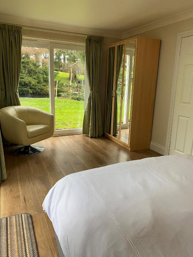 Chase Bungalow Billericay Esterno foto